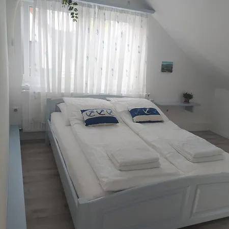 公寓 Nyarfa Vendeghaz Balatonmáriafürdő